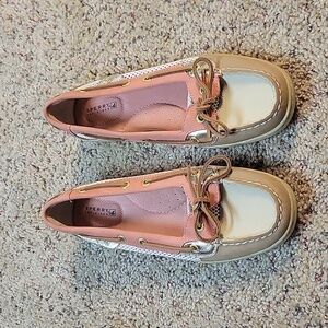 Sperry topsider boat shoes